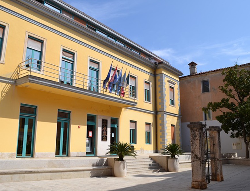 IDS-ovi vijećnici u Umagu o promašenoj javnoj raspravi: Gradonačelnik očito ne voli da ga se išta pita, a kamo li kritizira